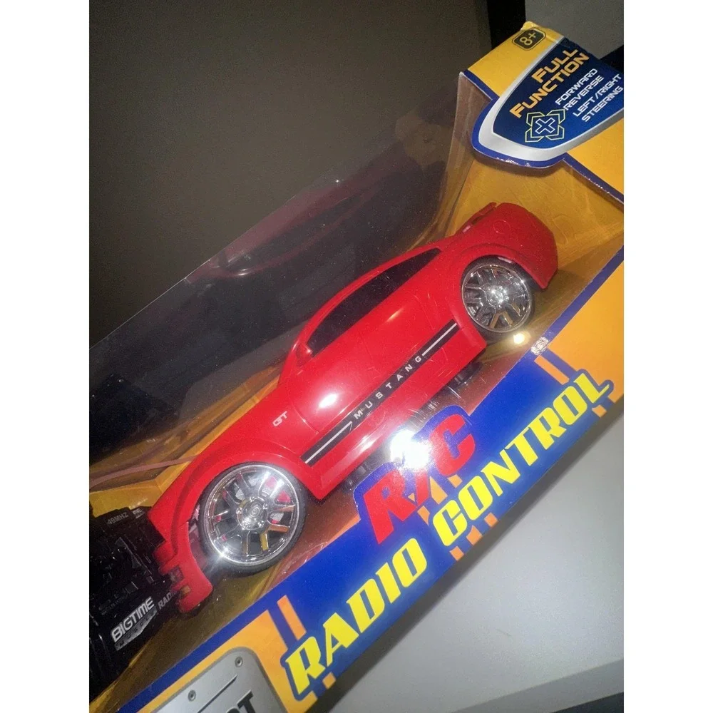 Jada Toys Bigtime Muscle 2006 Ford Mustang GT R/C 49MHz Full Function Red‎ Car